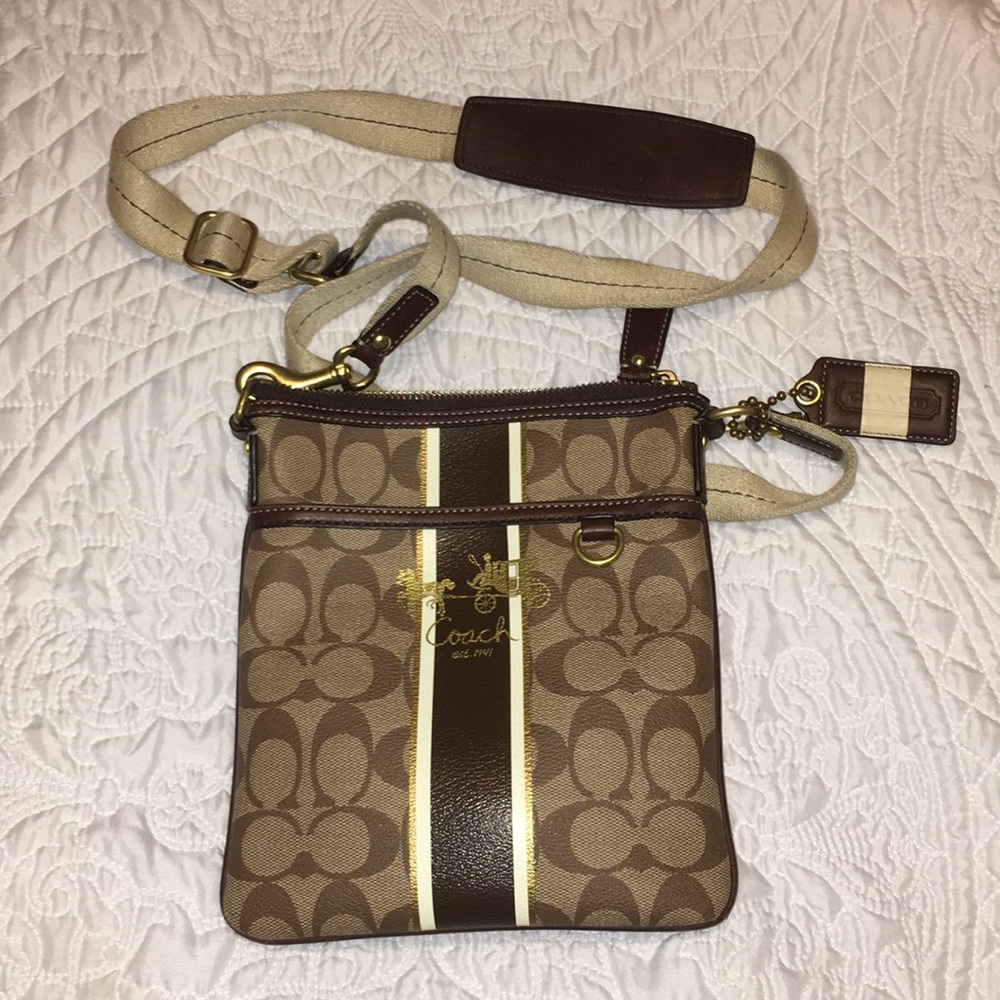 COACH PURSE!!!